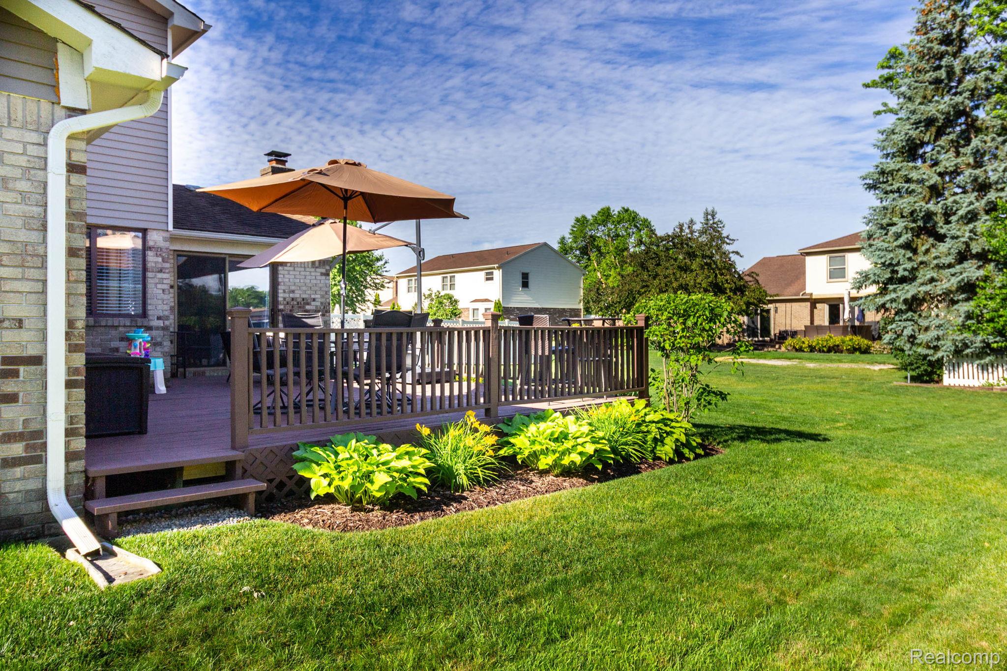21508 Hall Road Trenton, MI 48183 - Photo 38 of 43 GREAT FOR ENTERTAINING BACKYARD!