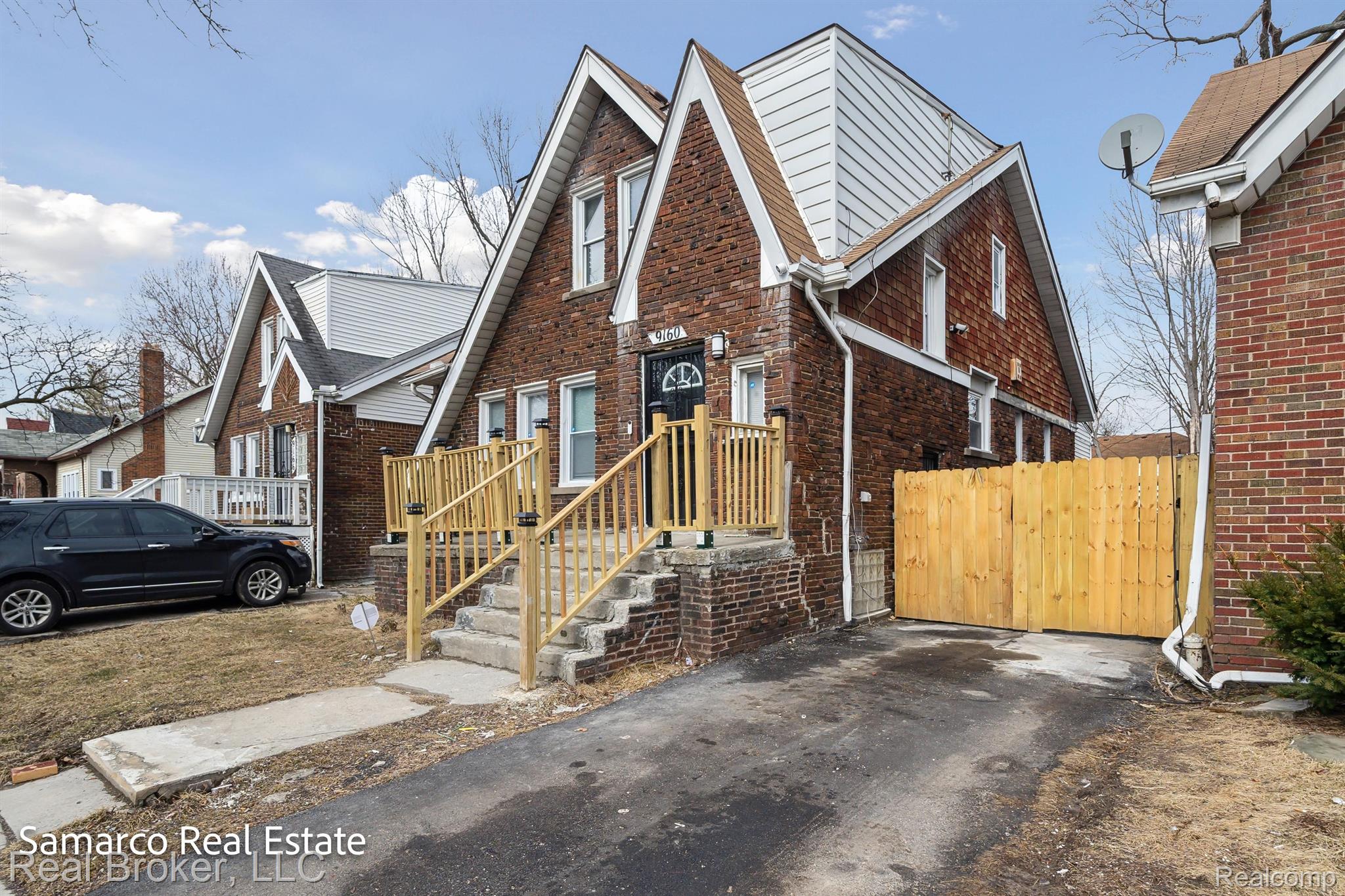 9160 Devonshire Road Detroit, MI 48224 - Photo 4 of 37