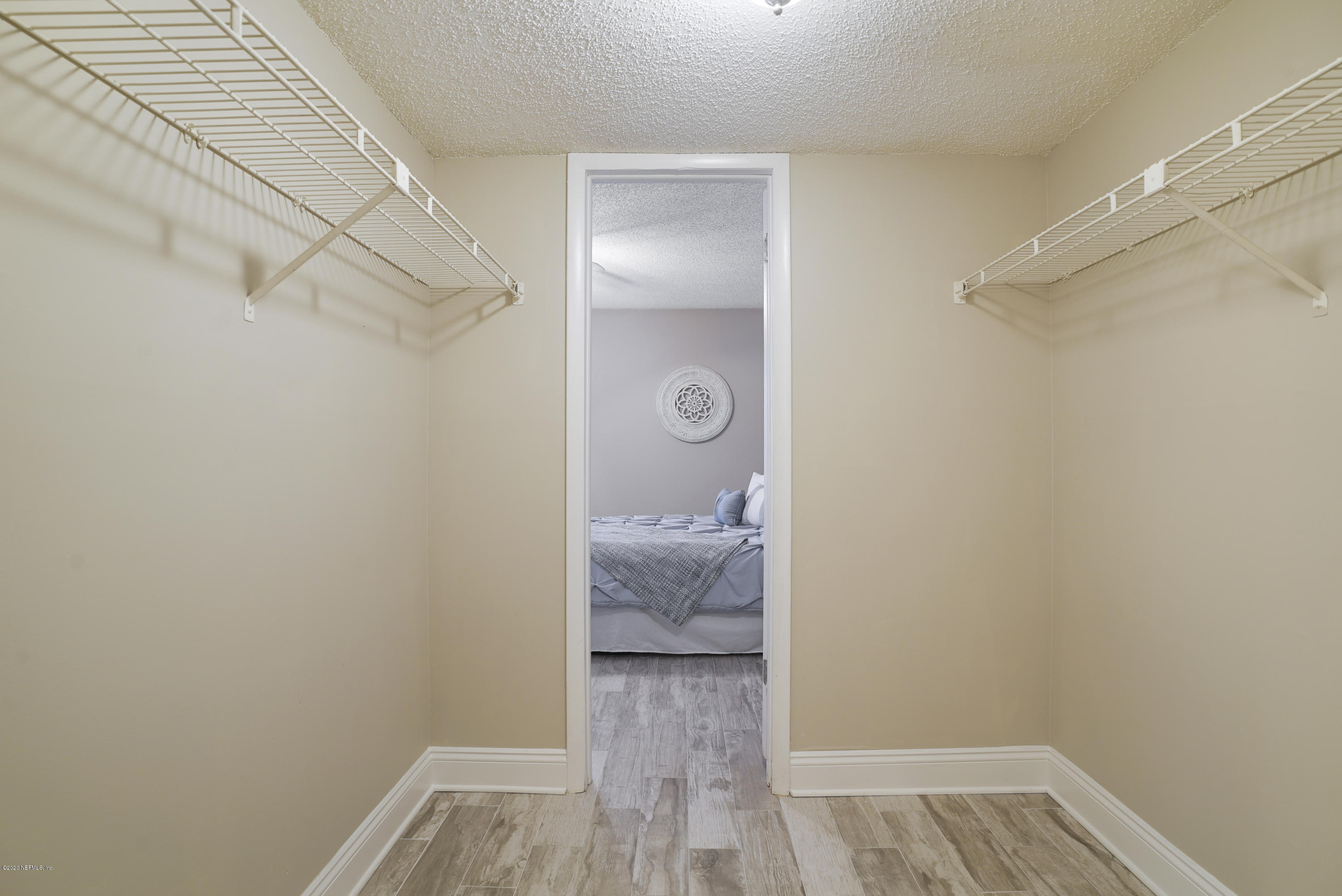 3737 Loretto Road, Unit 708 Jacksonville, FL 32223 - Photo 16 of 19 a view of bathroom