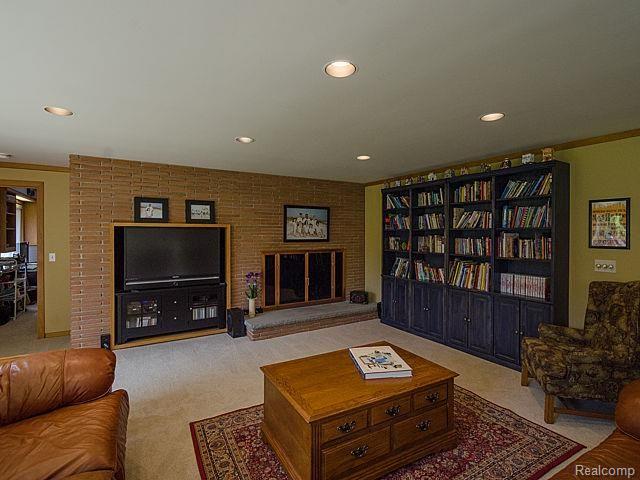 6435 Apple Orchard Lane Rochester Hills, MI 48306 - Photo 55 of 77