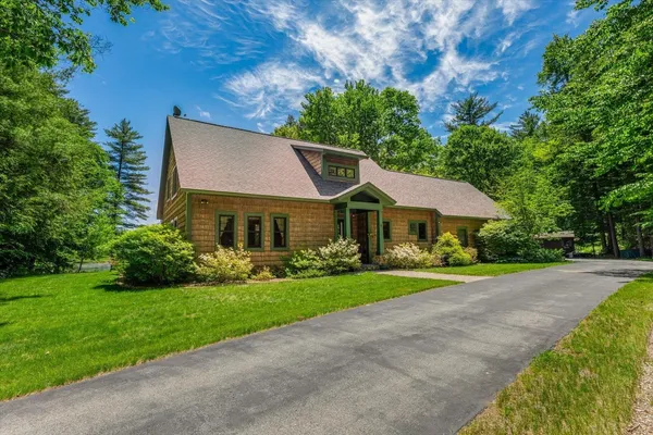 $790,000 | 216 Old Forest Road, Stoddard, NH 03464