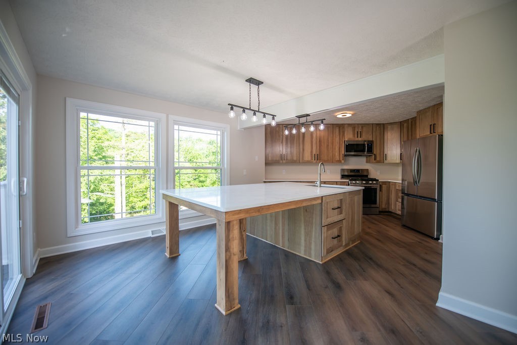5234 Ribbon Road Southwest Bowerston, OH 44695 - Photo 18 of 50 Stunning open-concept kitchen area