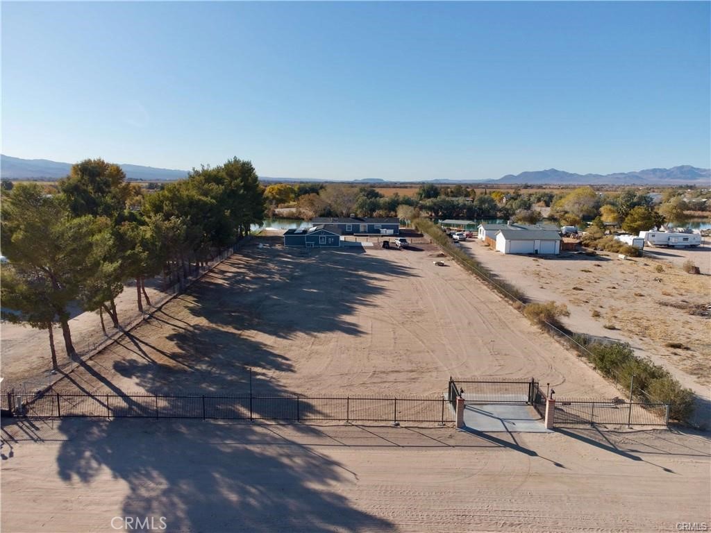 34232 Maui Road Newberry Springs, CA 92365 - Photo 22 of 35 a view of a city