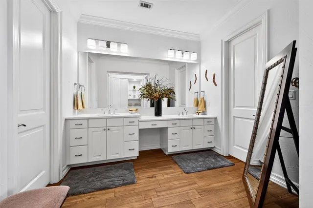 $850,000 | 101 Diamond Pointe Loop, Unit 5N, Denison, TX 75020