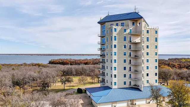 $850,000 | 101 Diamond Pointe Loop, Unit 5N, Denison, TX 75020