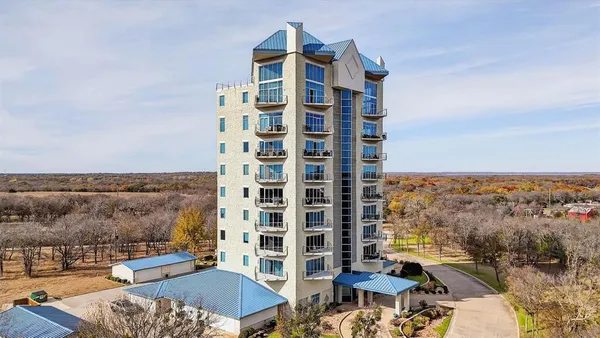 $789,000 | 101 Diamond Pointe Loop, Unit 5N, Denison, TX 75020