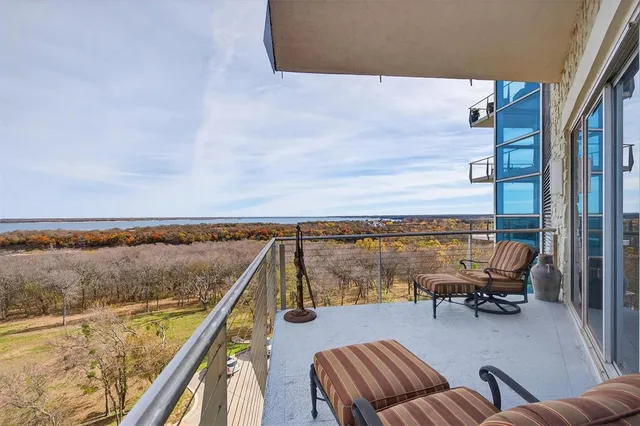 $850,000 | 101 Diamond Pointe Loop, Unit 5N, Denison, TX 75020