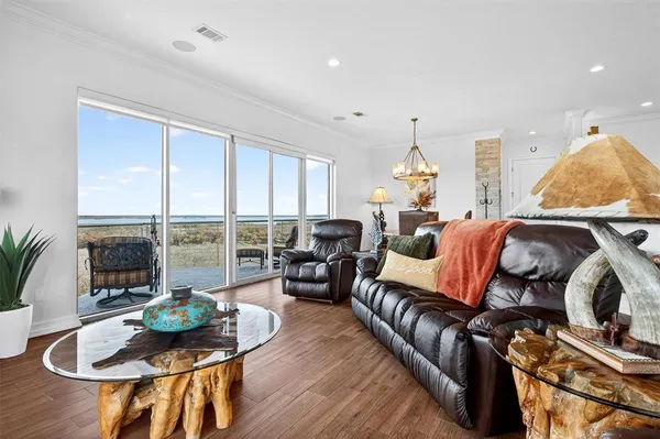 $789,000 | 101 Diamond Pointe Loop, Unit 5N, Denison, TX 75020