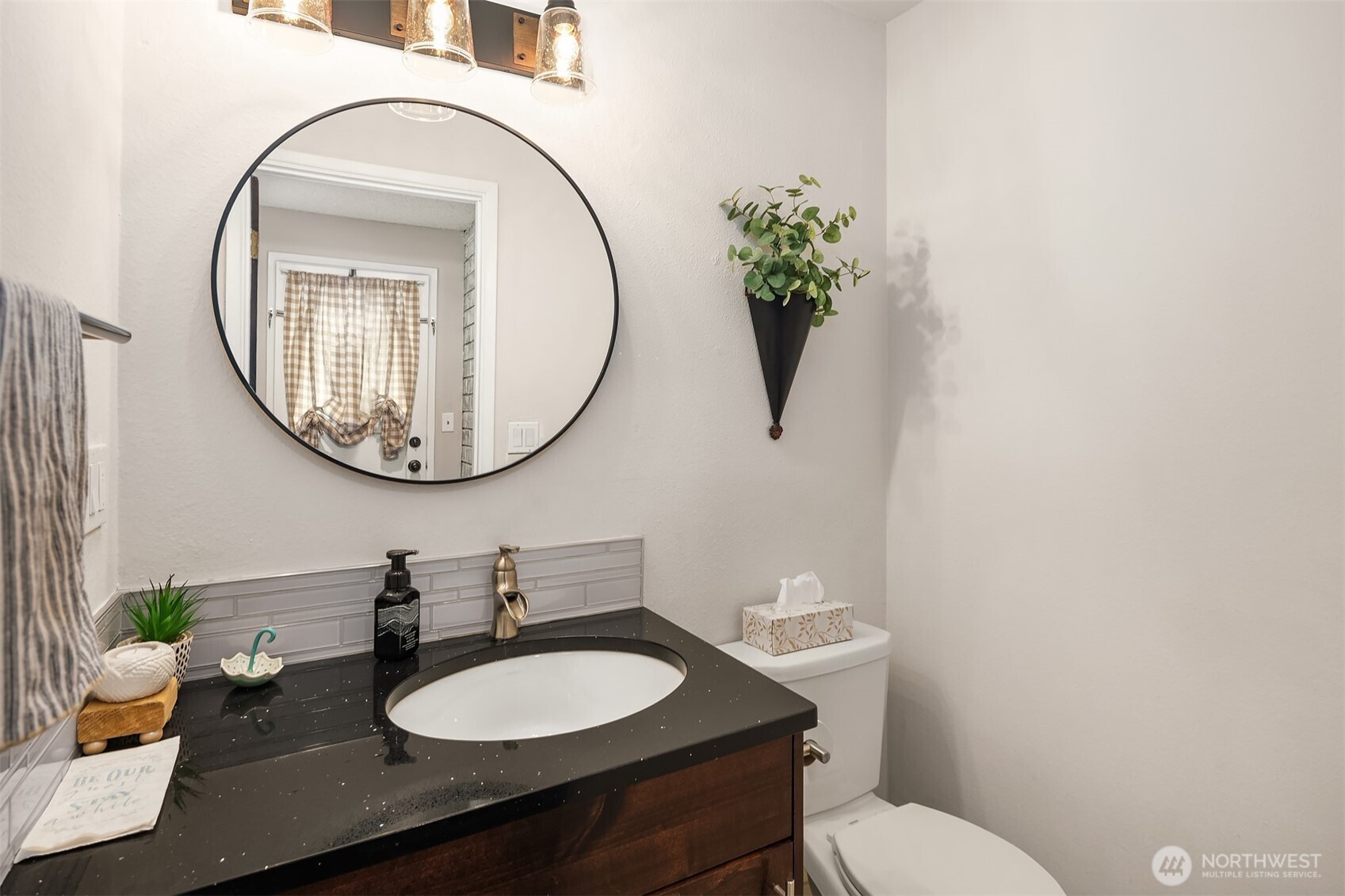 22423 3rd Avenue Southeast Bothell, WA 98021 - Photo 11 of 38