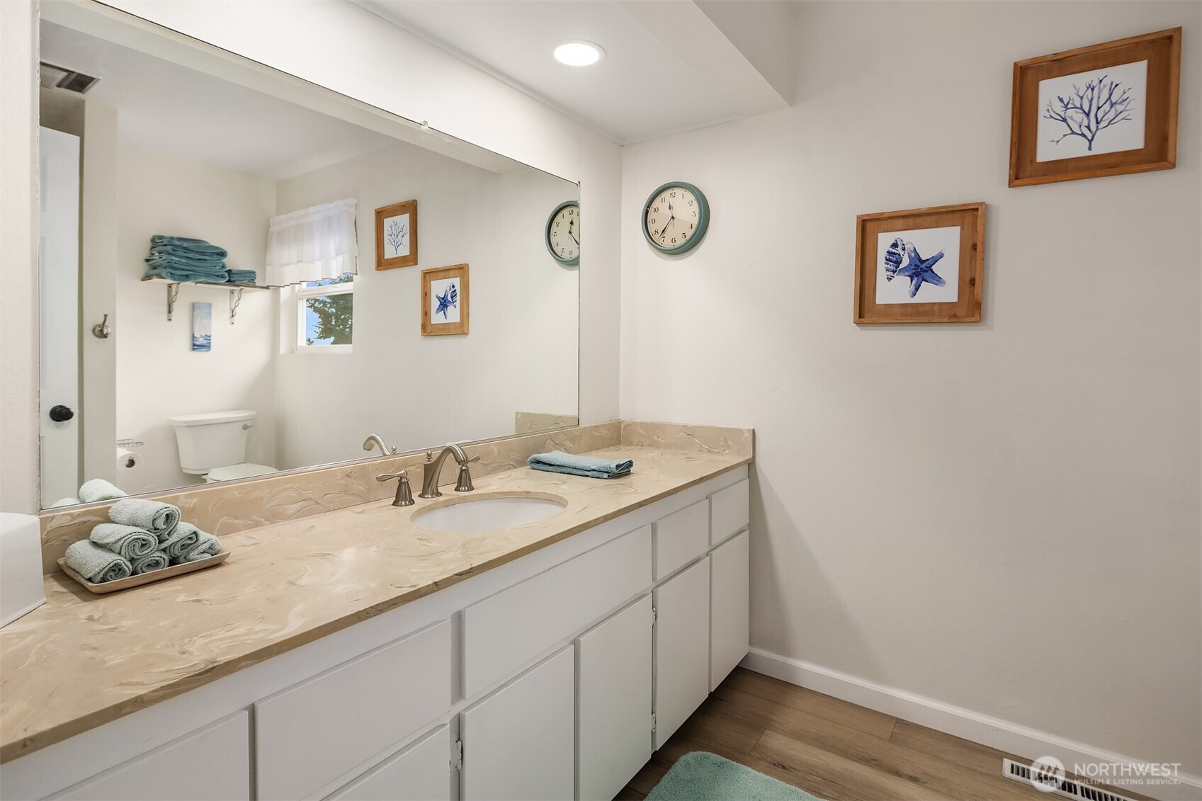 22423 3rd Avenue Southeast Bothell, WA 98021 - Photo 16 of 38