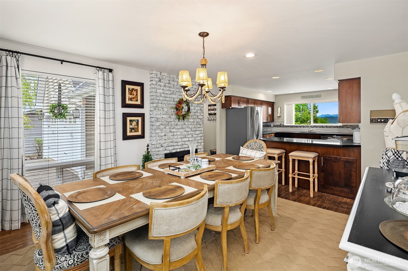 22423 3rd Avenue Southeast Bothell, WA 98021 - Photo 5 of 38