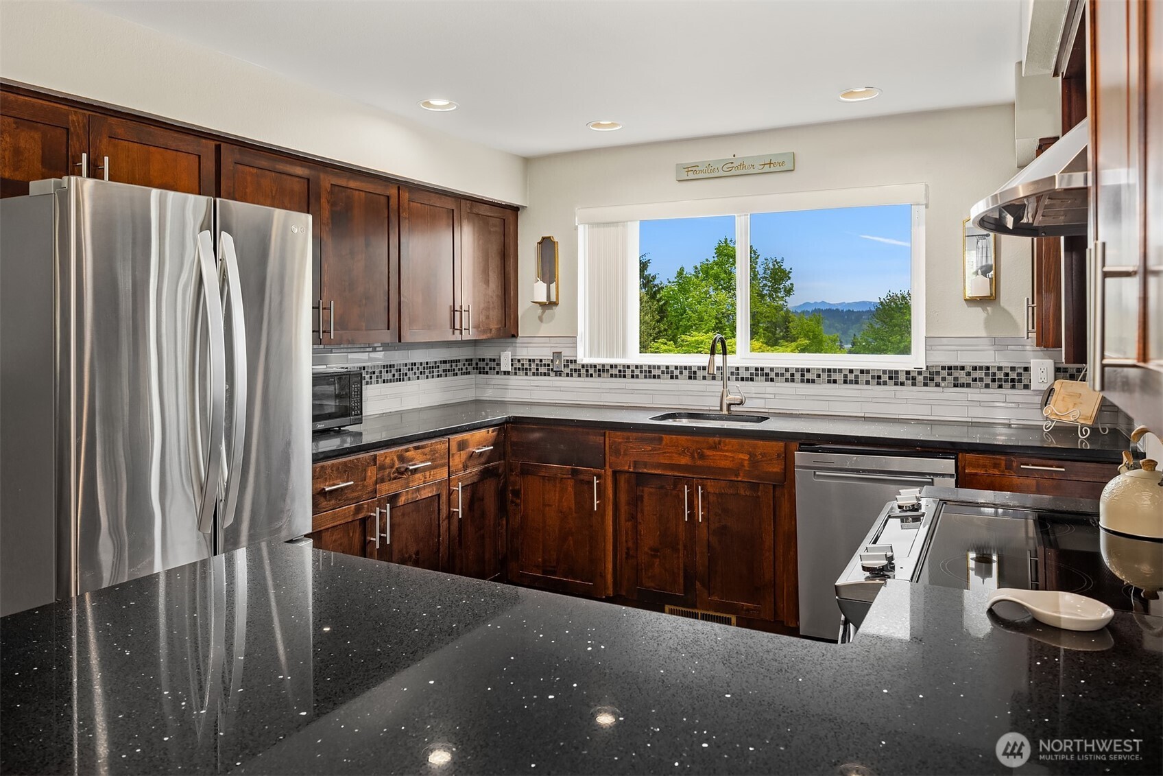 22423 3rd Avenue Southeast Bothell, WA 98021 - Photo 8 of 38