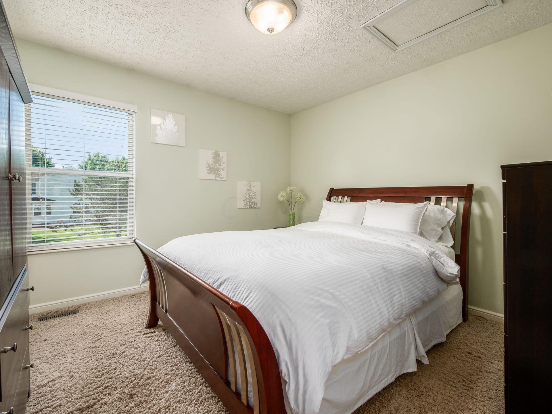 6325 Kendall Ridge Boulevard Dublin, OH 43016 - Photo 27 of 46 025__N 6325 Kendall Ridge 059