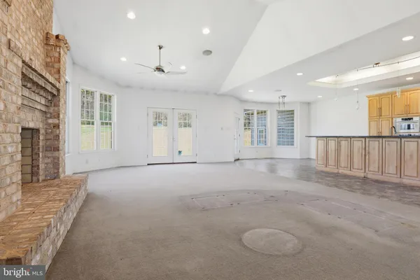 $1,000,000 | 5303 Stambaugh Road, Spring Grove, PA 17362