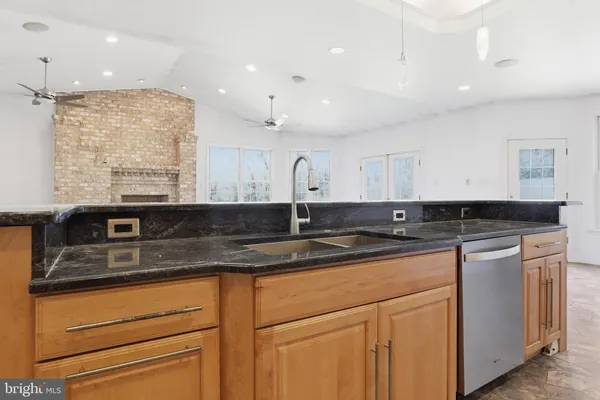 $1,000,000 | 5303 Stambaugh Road, Spring Grove, PA 17362