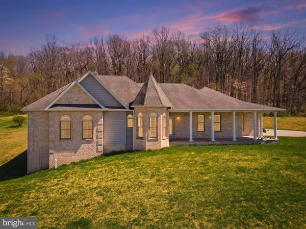 $1,000,000 | 5303 Stambaugh Road, Spring Grove, PA 17362