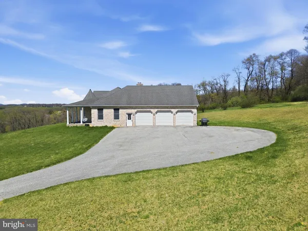 $1,000,000 | 5303 Stambaugh Road, Spring Grove, PA 17362