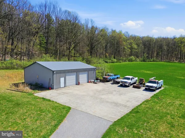 $1,000,000 | 5303 Stambaugh Road, Spring Grove, PA 17362