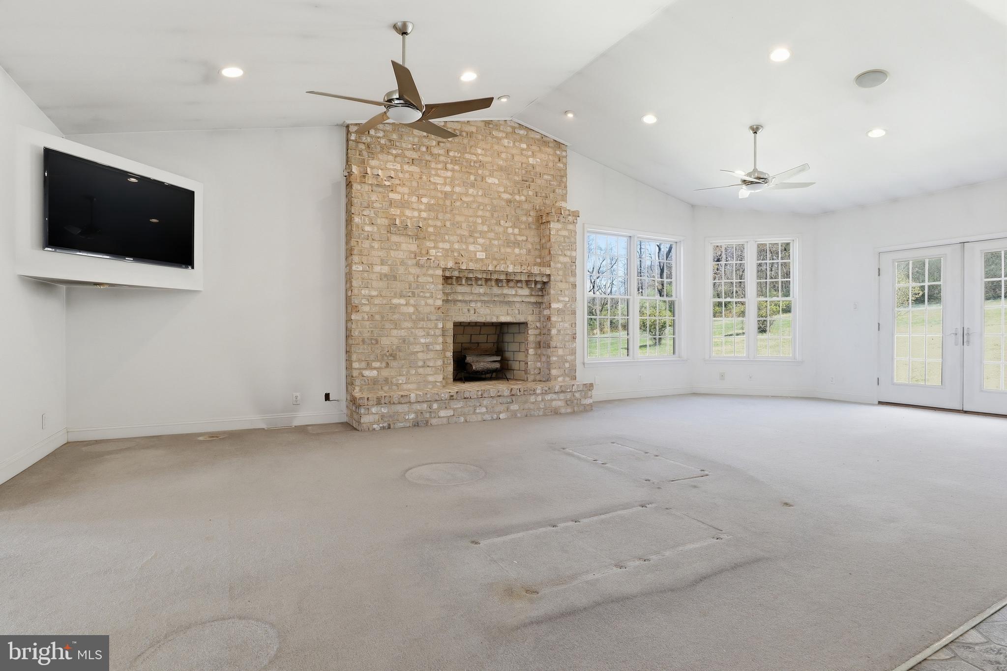 5303 Stambaugh Road Spring Grove, PA 17362 - Photo 10 of 63