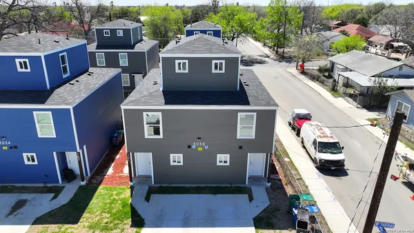 $1,550 | 3038 West Salinas, Unit 101, San Antonio, TX 78207