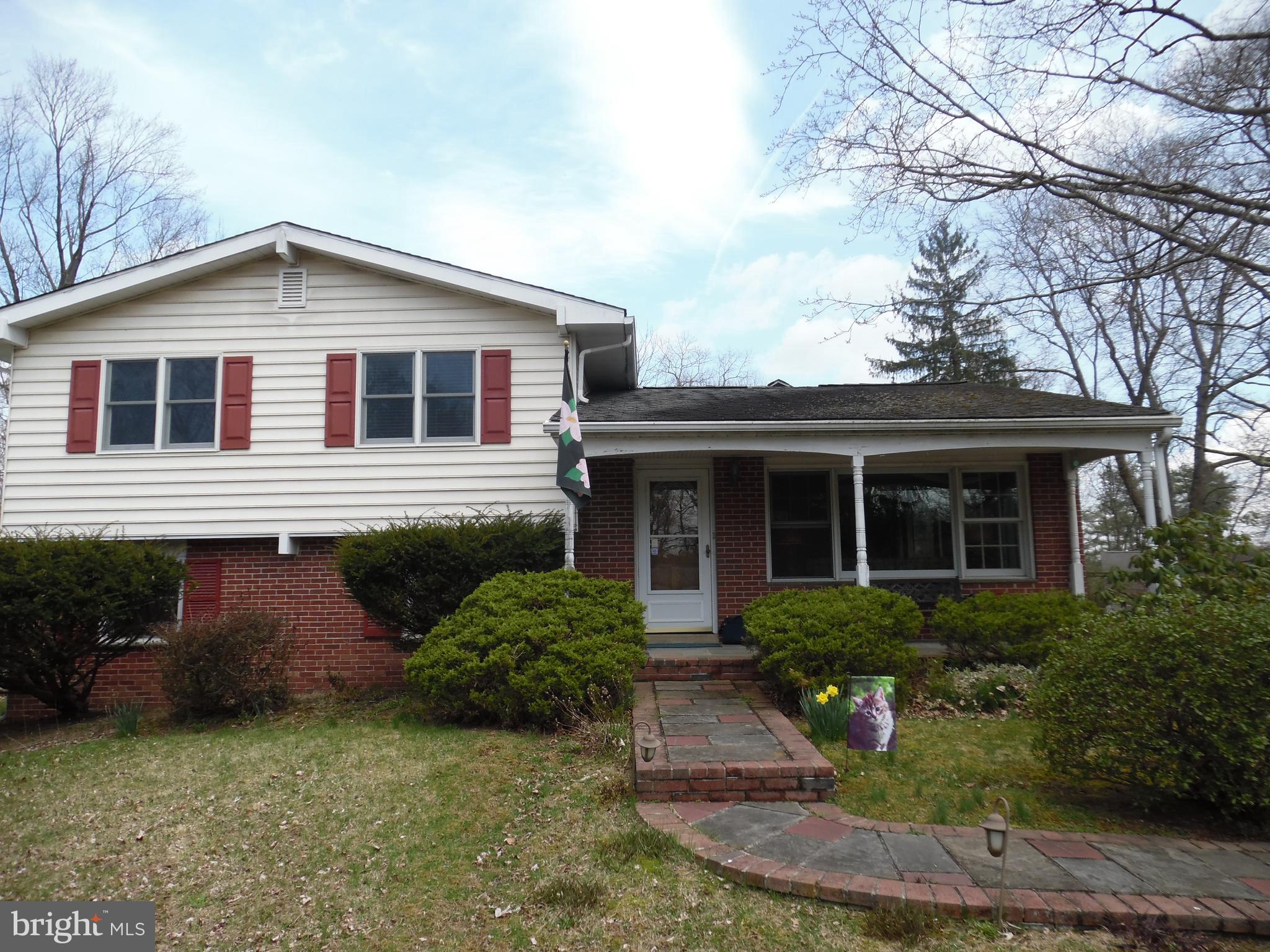 9 Roberts Road Malvern, PA 19355 - Photo 1 of 20 Front