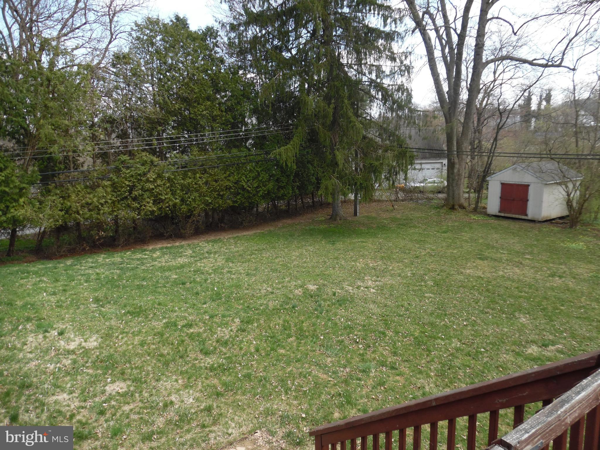9 Roberts Road Malvern, PA 19355 - Photo 18 of 20 Large remaining back yard