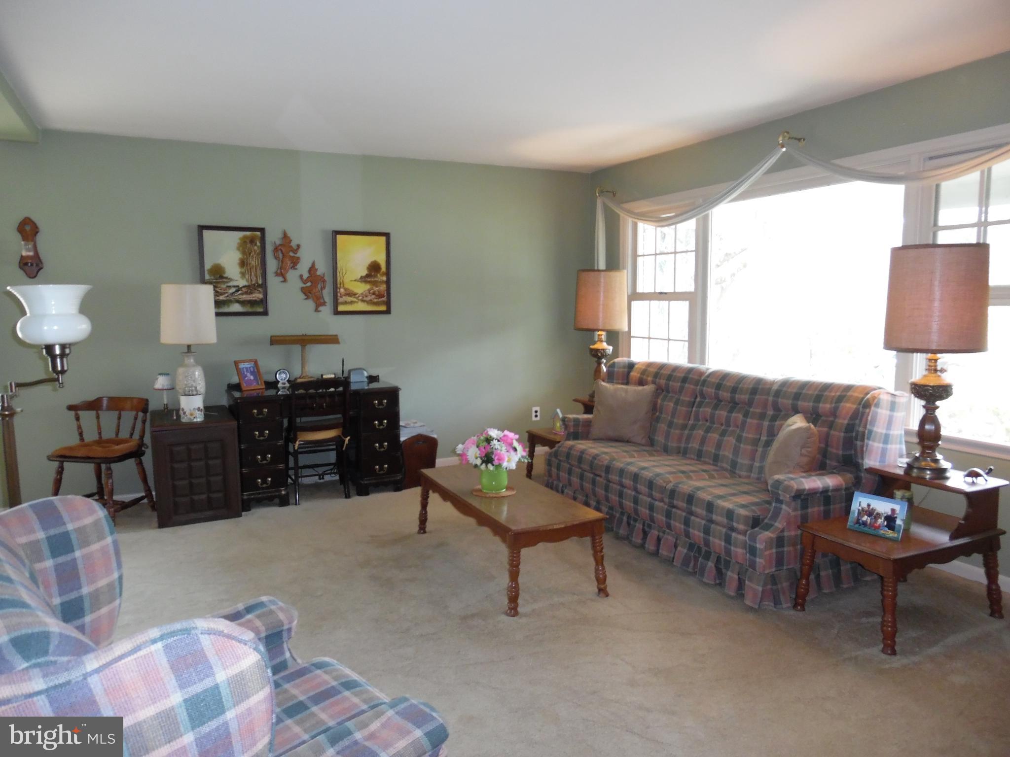 9 Roberts Road Malvern, PA 19355 - Photo 3 of 20 Living room