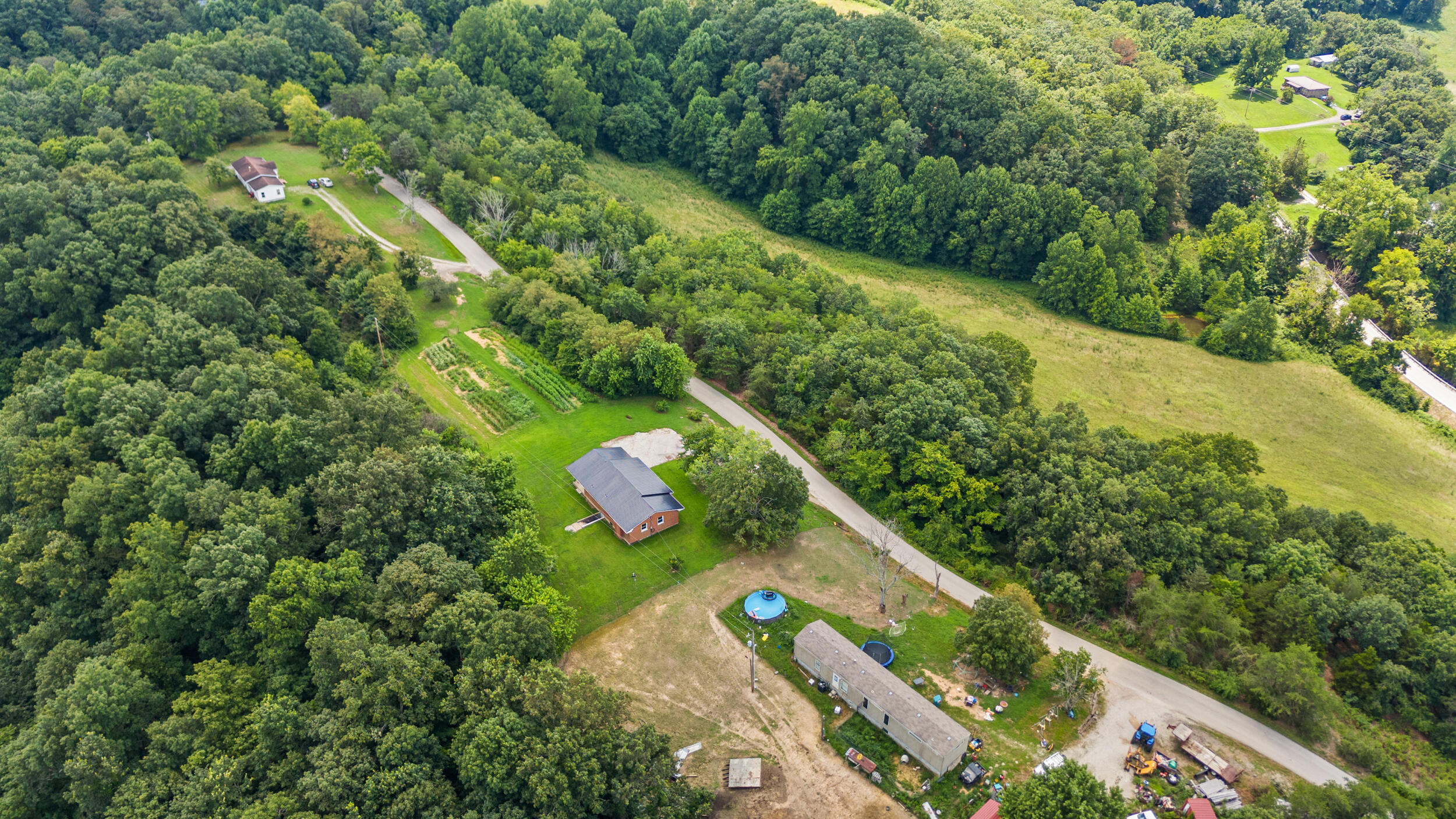1500 Racetrack Road Irvine, KY 40336 - Photo 34 of 37 31_dji_20250722103847_0024_d