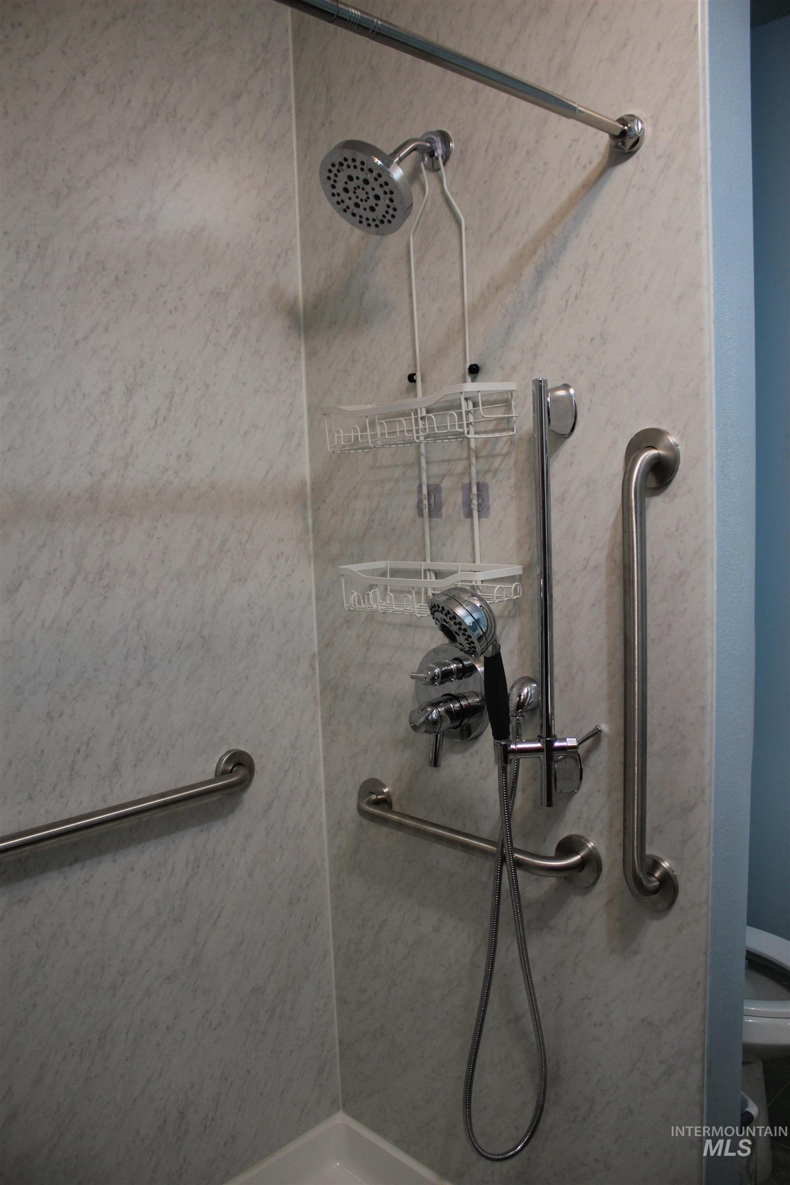 1034 Greencreek Road Greencreek, ID 83533 - Photo 12 of 42 Full bath featuring a shower and toilet