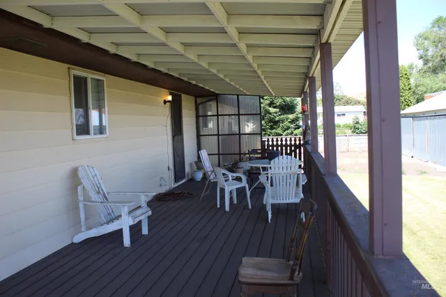 $399,000 | 1034 Greencreek Road, Greencreek, ID 83533