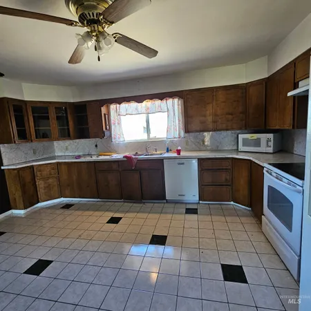 $399,000 | 1034 Greencreek Road, Greencreek, ID 83533