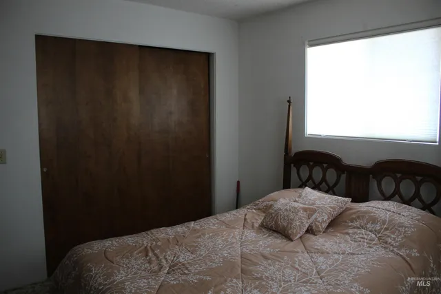 $399,000 | 1034 Greencreek Road, Greencreek, ID 83533