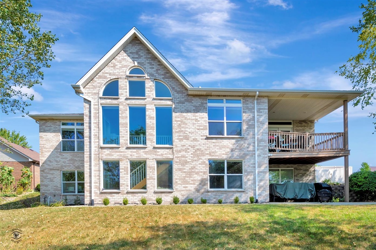 16503 SpringView Drive Lockport, IL 60441 - Photo 2 of 25 Gallery Image 2
