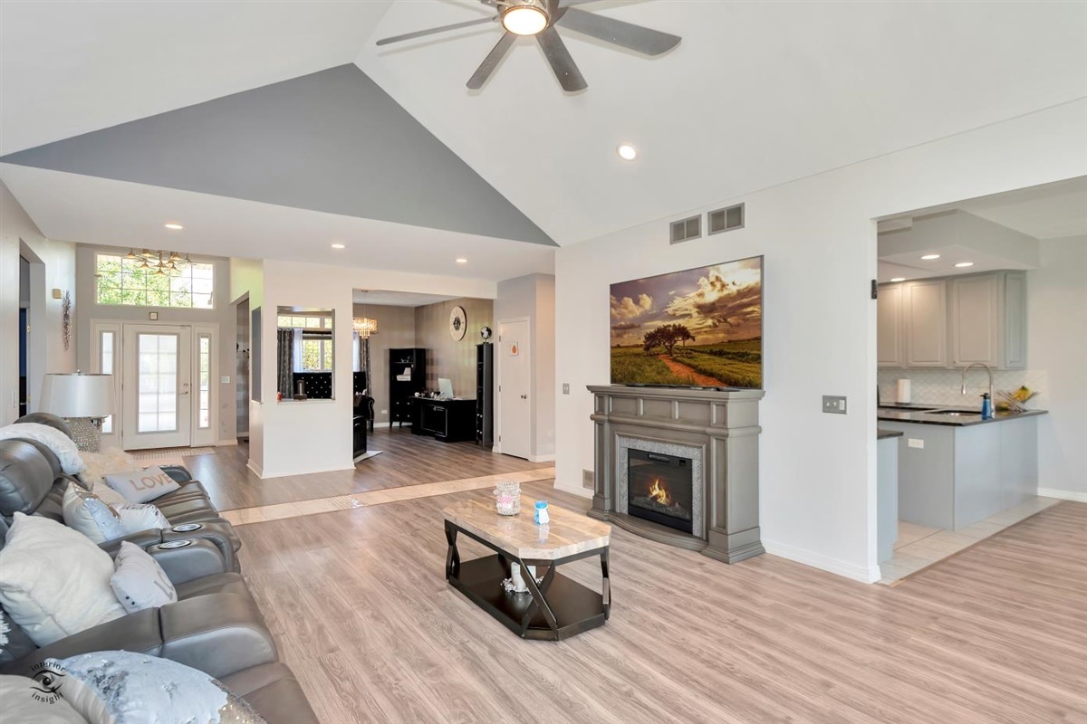 16503 SpringView Drive Lockport, IL 60441 - Photo 7 of 25 Gallery Image 7