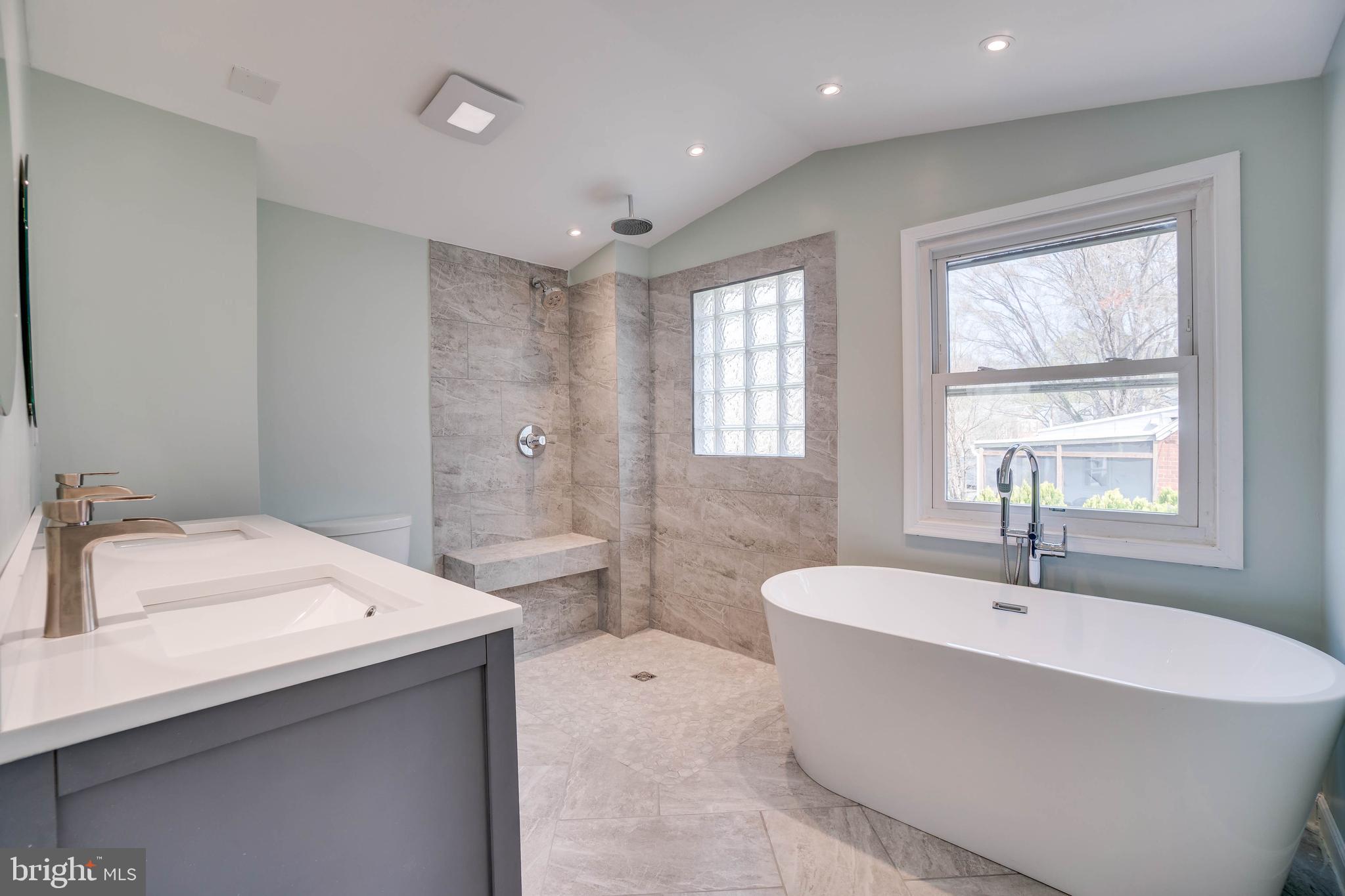 3201 Plyers Mill Road Kensington, MD 20895 - Photo 17 of 40 Redone upper bath