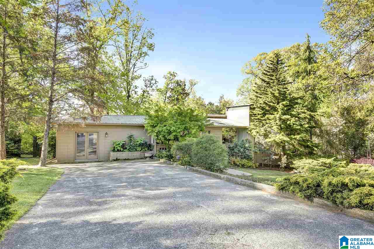 1975 Hickory Road Birmingham, AL 35216 - Photo 2 of 29