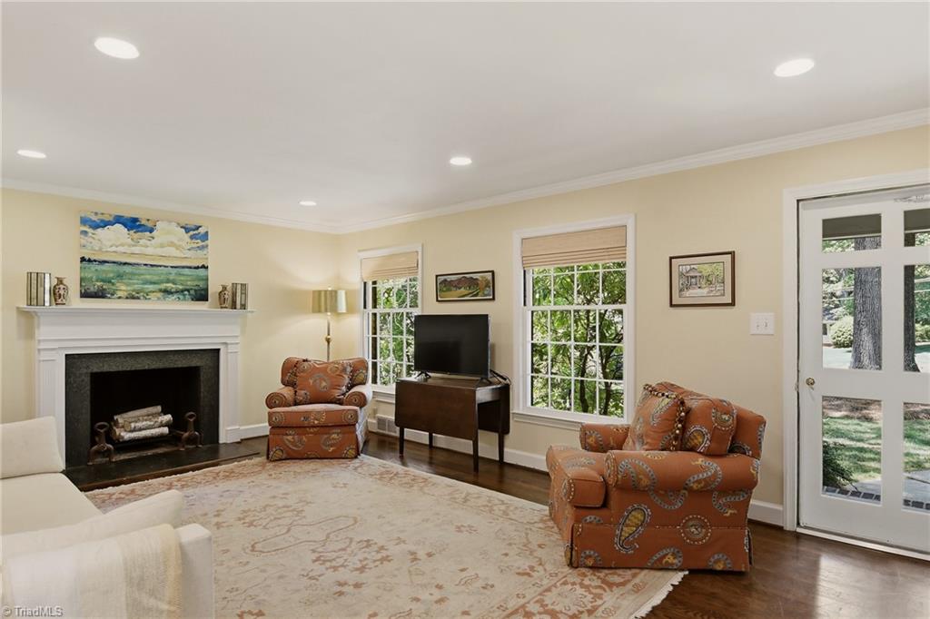 1117 Huntingdon Road Winston-Salem, NC 27104 - Photo 6 of 50
