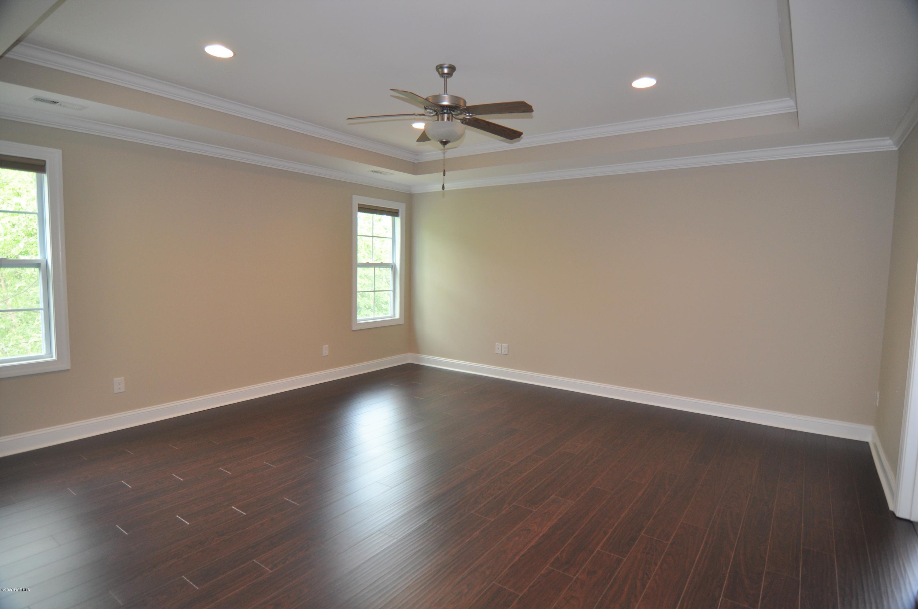 6025 Tarin Road Wilmington, NC 28409 - Photo 17 of 32 Master Bedroom (17x16)