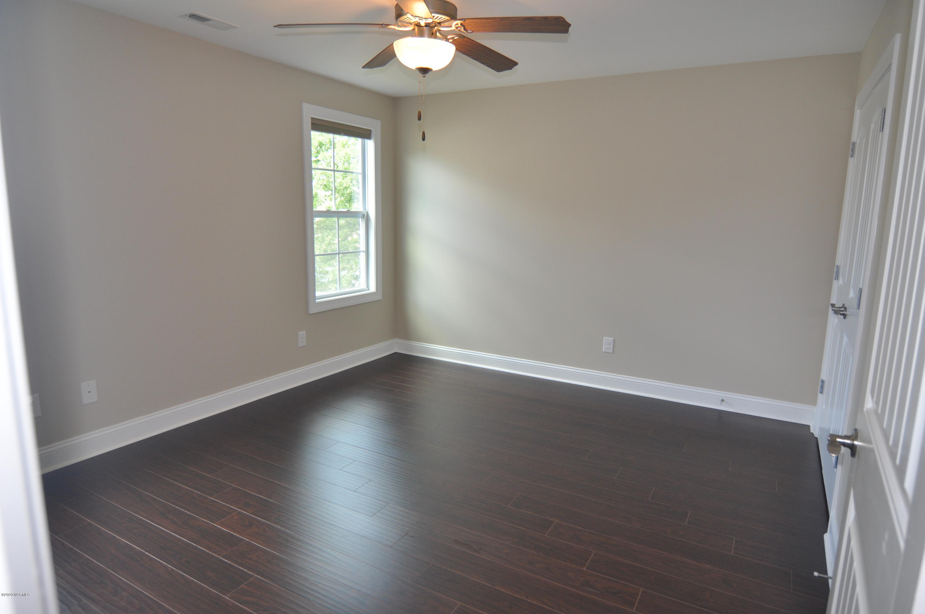 6025 Tarin Road Wilmington, NC 28409 - Photo 22 of 32 Bedroom 1