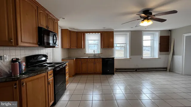 $2,100 | 135 A Hoffmansville Road, Barto, PA 19504