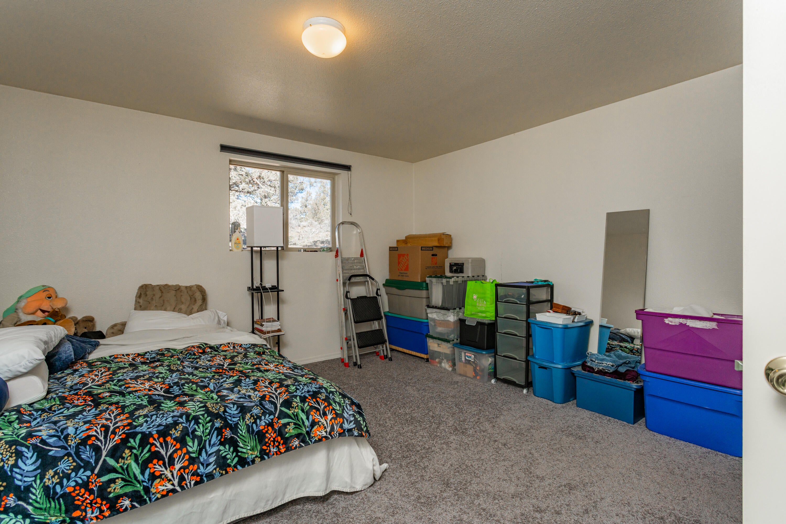 64385 Crosswinds Road Bend, OR 97703 - Photo 21 of 26 Bedroom