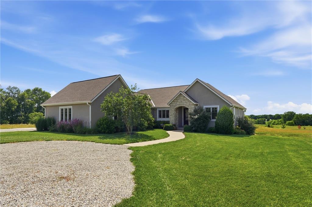 21618 Rte 291 Harrisonville, MO 64701 - Photo 2 of 38