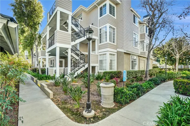 $585,000 | 23412 Pacific Park Drive, Unit 32D, Aliso Viejo, CA 92656