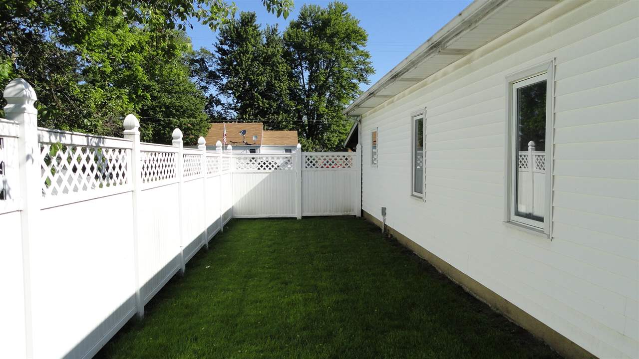 604 Madison Street Decatur, IN 46733 - Photo 15 of 20