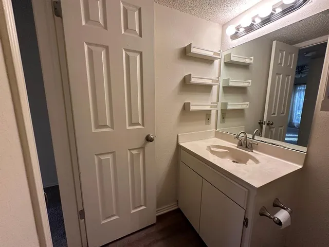 $1,150 | 3210 South Fielder Road, Arlington, TX 76015