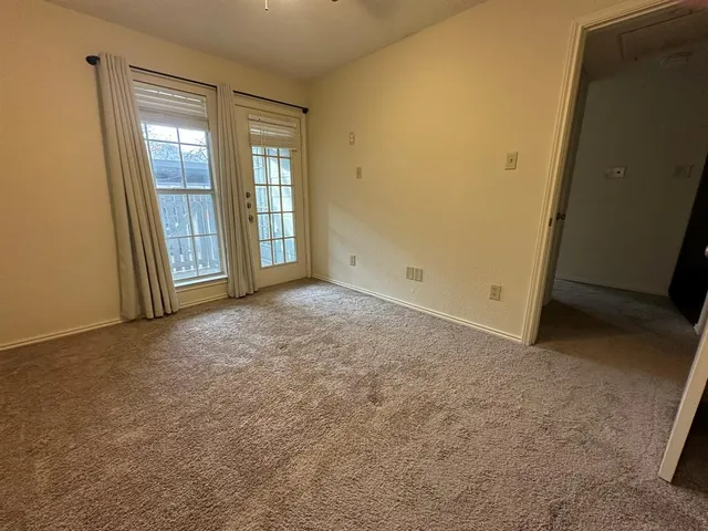 $1,150 | 3210 South Fielder Road, Arlington, TX 76015