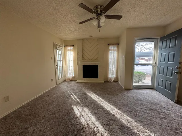 $1,150 | 3210 South Fielder Road, Arlington, TX 76015