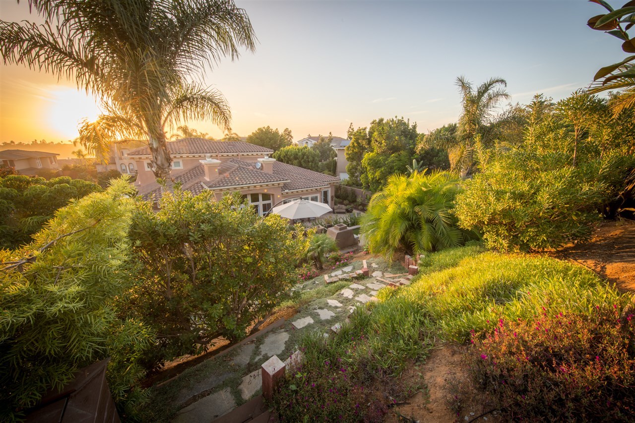 1735 Dylan Way Encinitas, CA 92024 - Photo 3 of 25