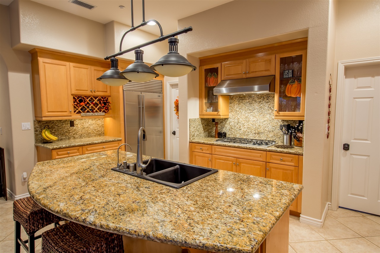 1735 Dylan Way Encinitas, CA 92024 - Photo 6 of 25