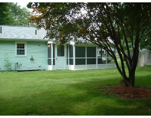 65 Sheffield Road Waltham, MA 02451 - Photo 6 of 13